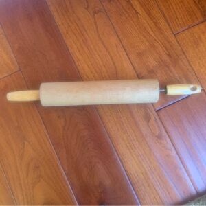 Maple Wood Rolling Pin Hole in Handle for Hanging Kitchen 17” Excellent Vintage